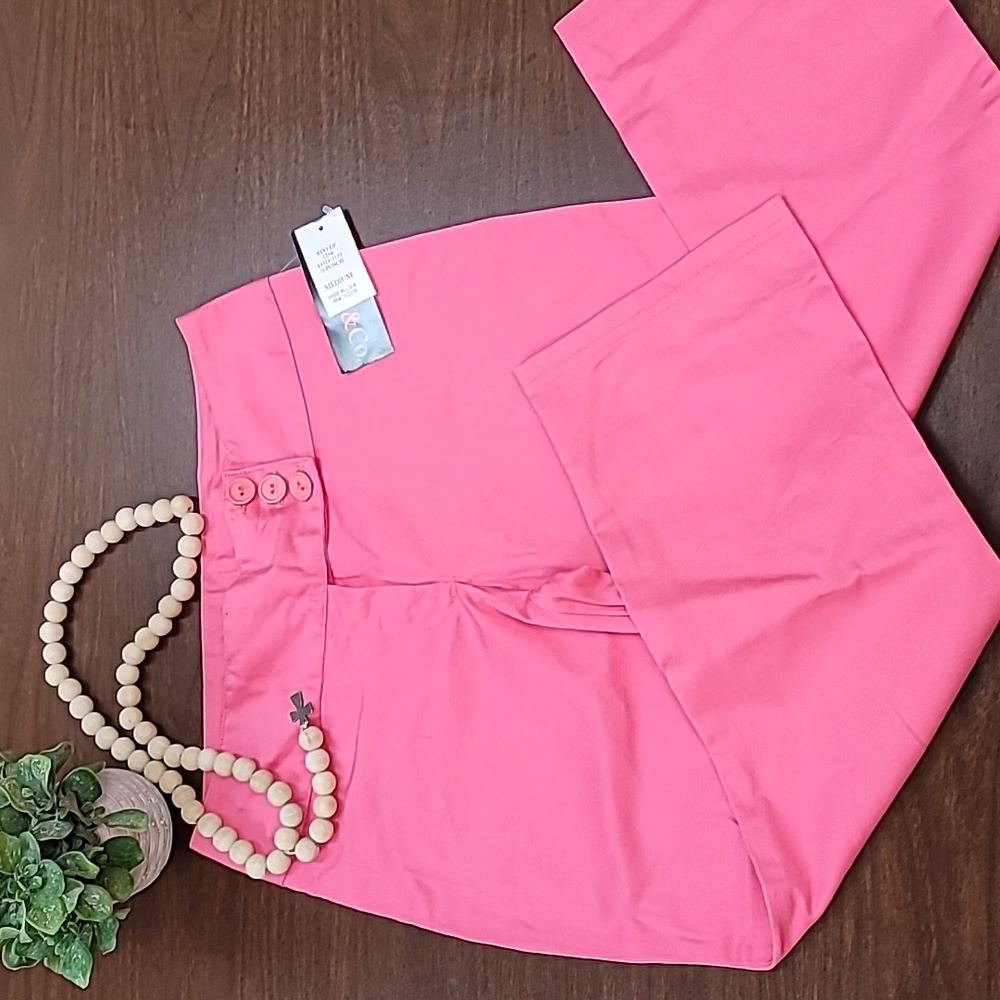 Womans capri pants